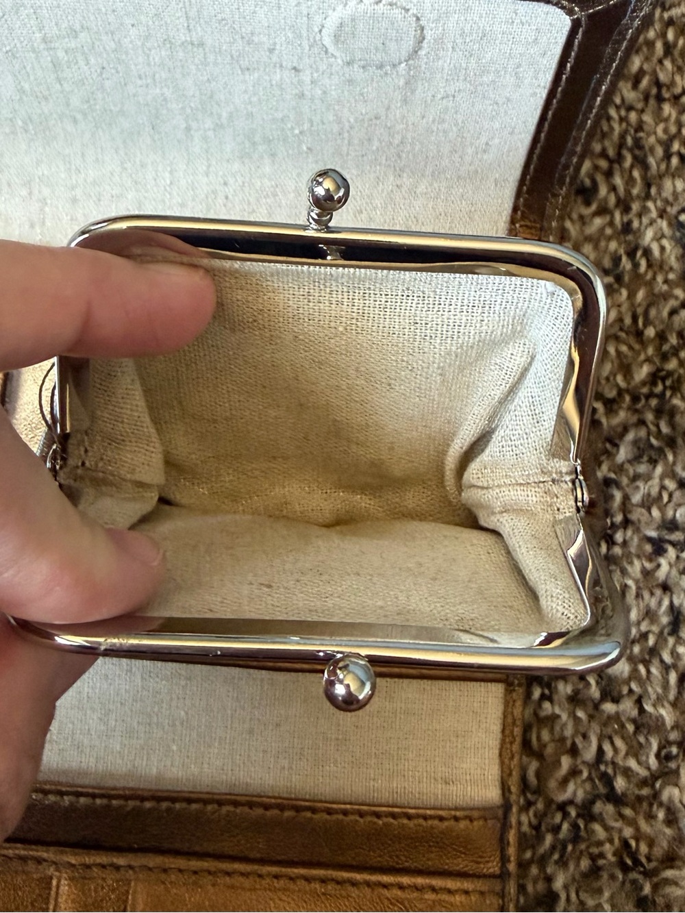 HOBO Gold Wallet - Picture 7 of 12